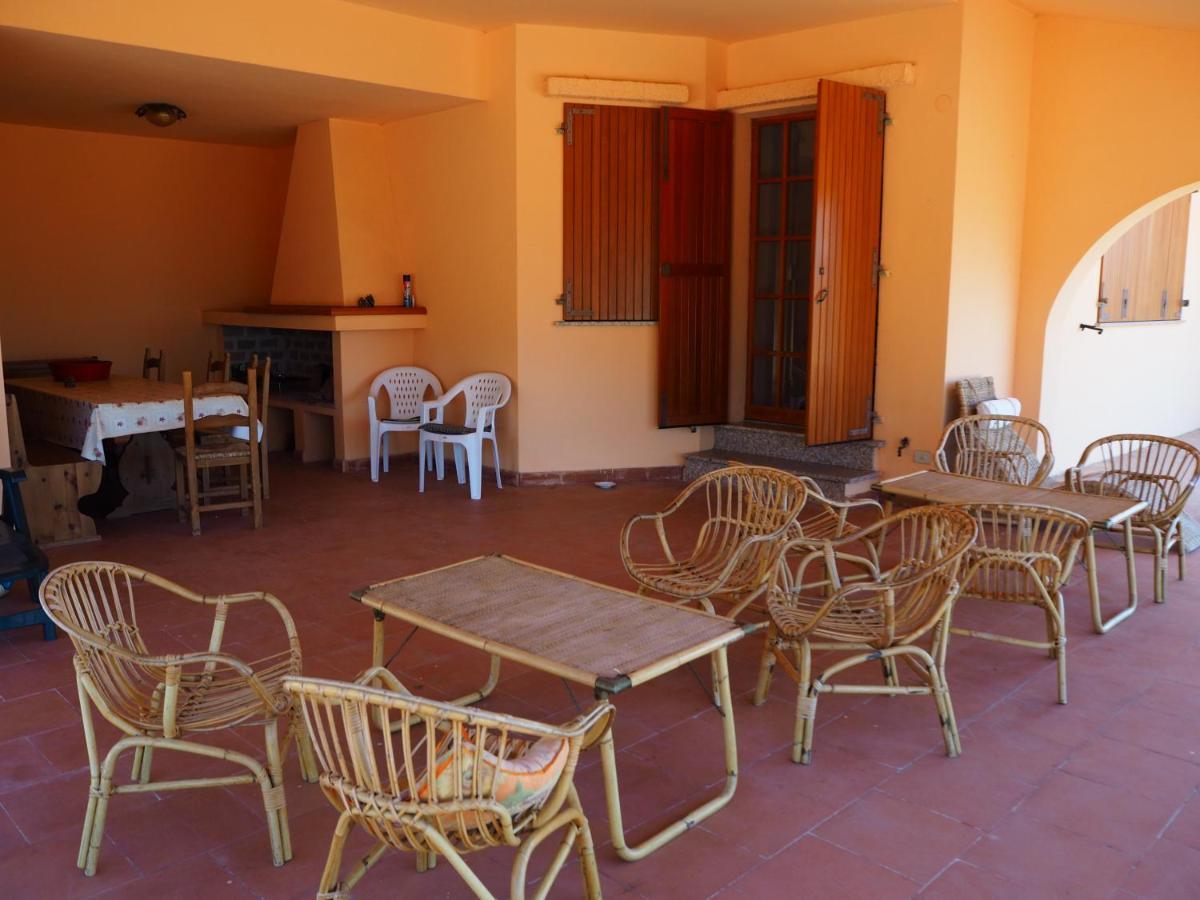 Villa Jolies Viddalba الغرفة الصورة
